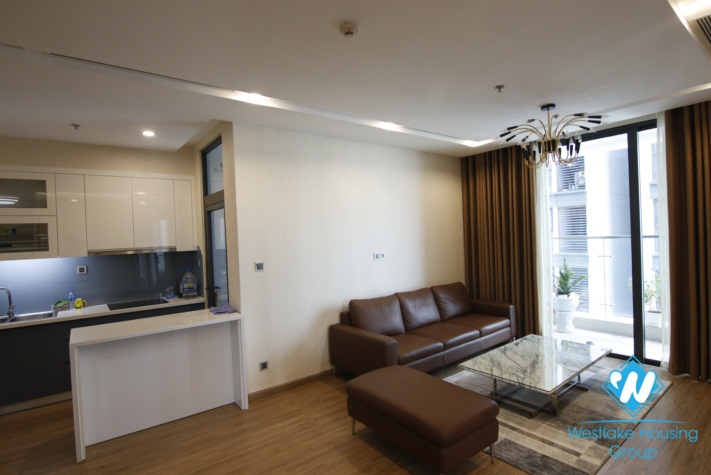 A nice quality apartment with huge balcony for rent on Vinhome Metropolis.